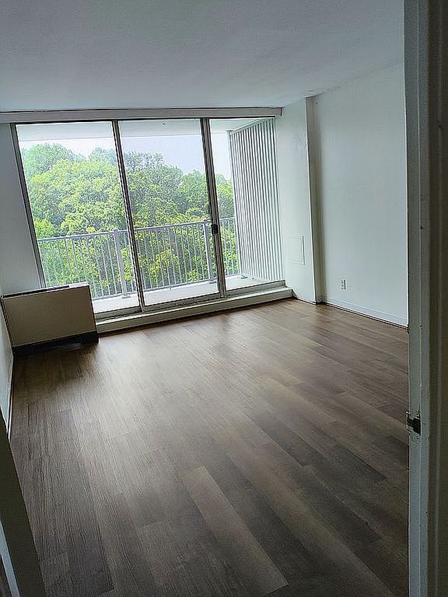 Photo of 3900 Ford Rd Apt 10H, Philadelphia, PA