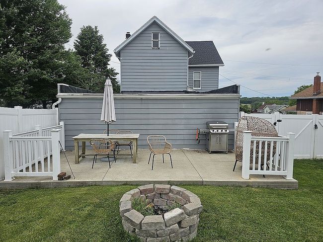 Photo of 4131 Harrison St, Whitehall, PA