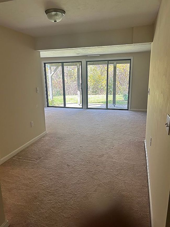 Image of 69 Bayberry Ln