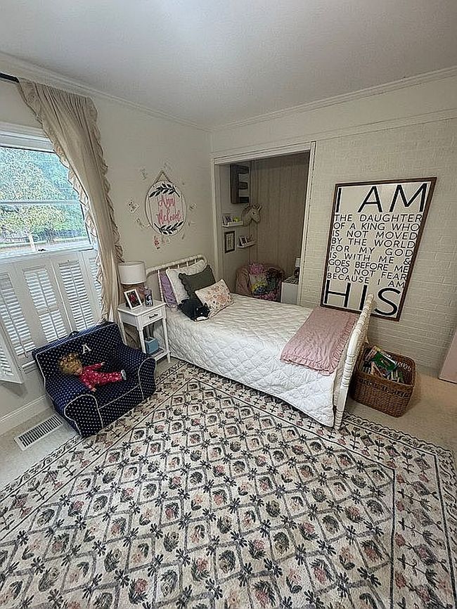 Image of 22 Greenbriar Ter