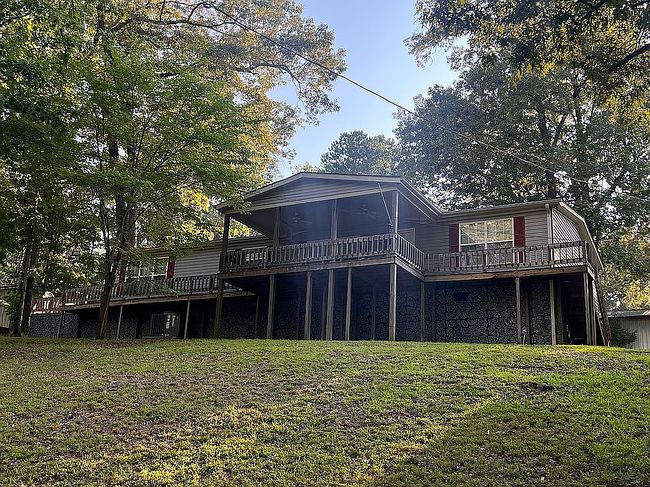 Photo of 105 Gracy Dr, Springville, TN