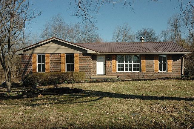 Image of 670 Clark Cir