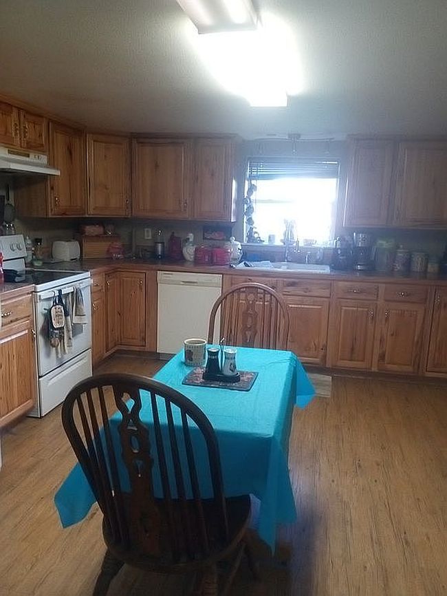 Image of 250 C St