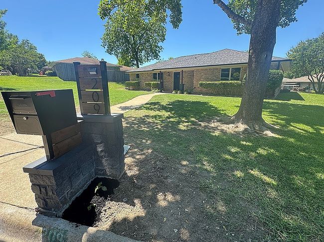 Image of 209 Lakehill Dr