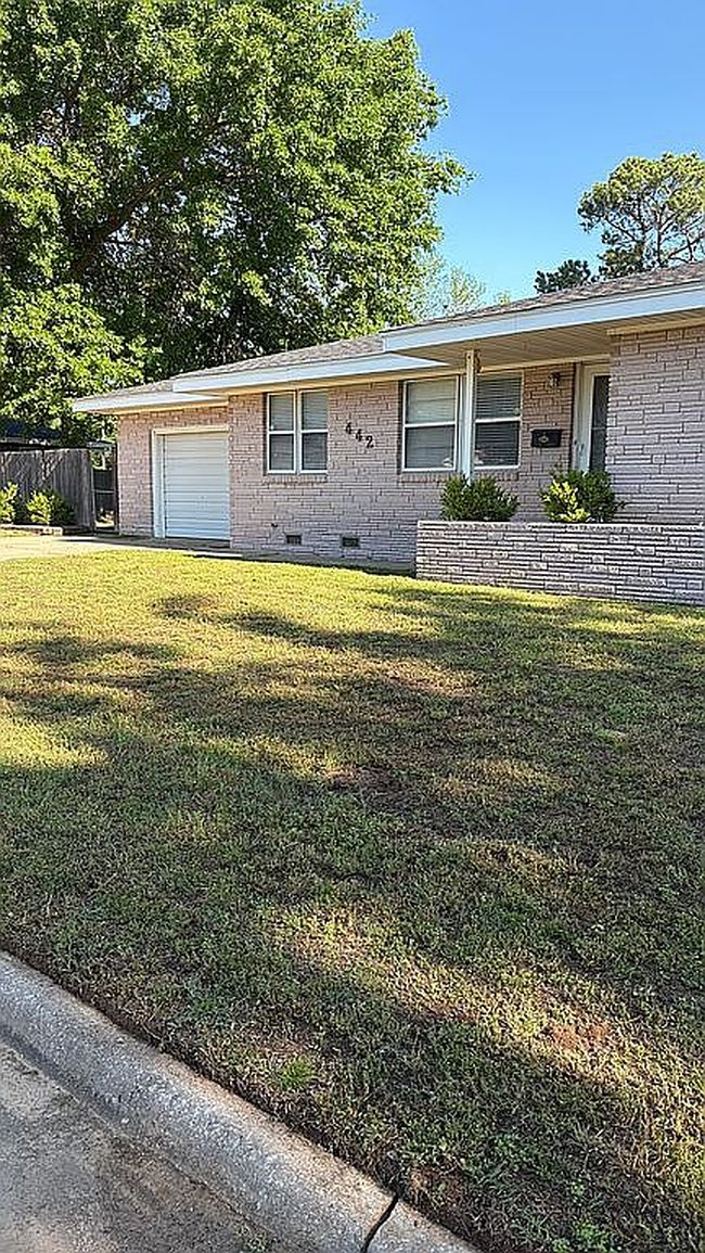 Image of 442 Beals Pl