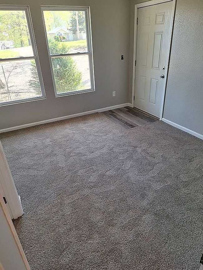 Image of 37 Wood River Rd