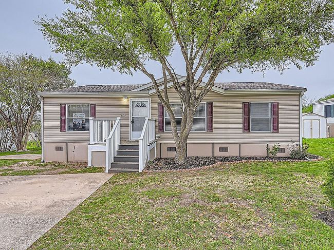 Preview of property located at 6125 Saddler Ln