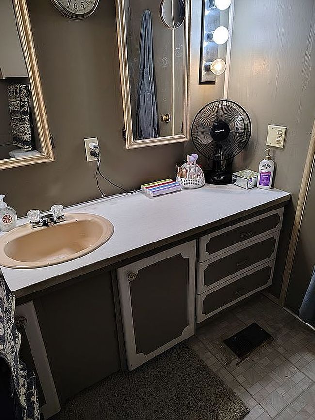Image of 58 Imperial Dr
