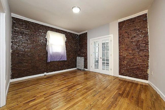 Image of 128 E 35th St