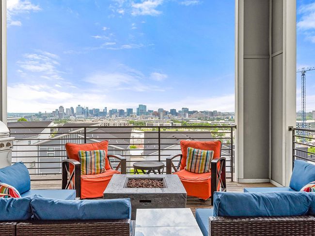 Preview of property located at 412A 33rd Ave N