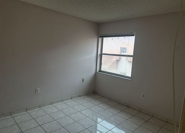 Photo of 1590 W 46th St Apt 231, Hialeah, FL