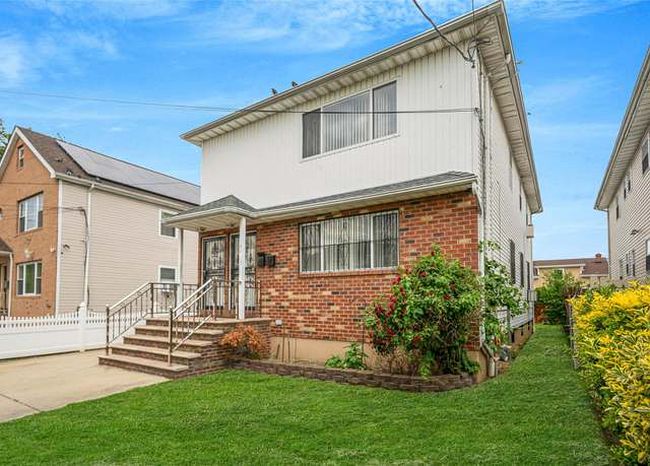 Image of 209 Onderdonk Ave