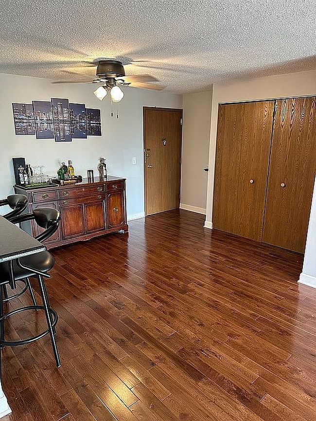 Photo of 7707 W Irving Park Rd Apt 409, Chicago, IL