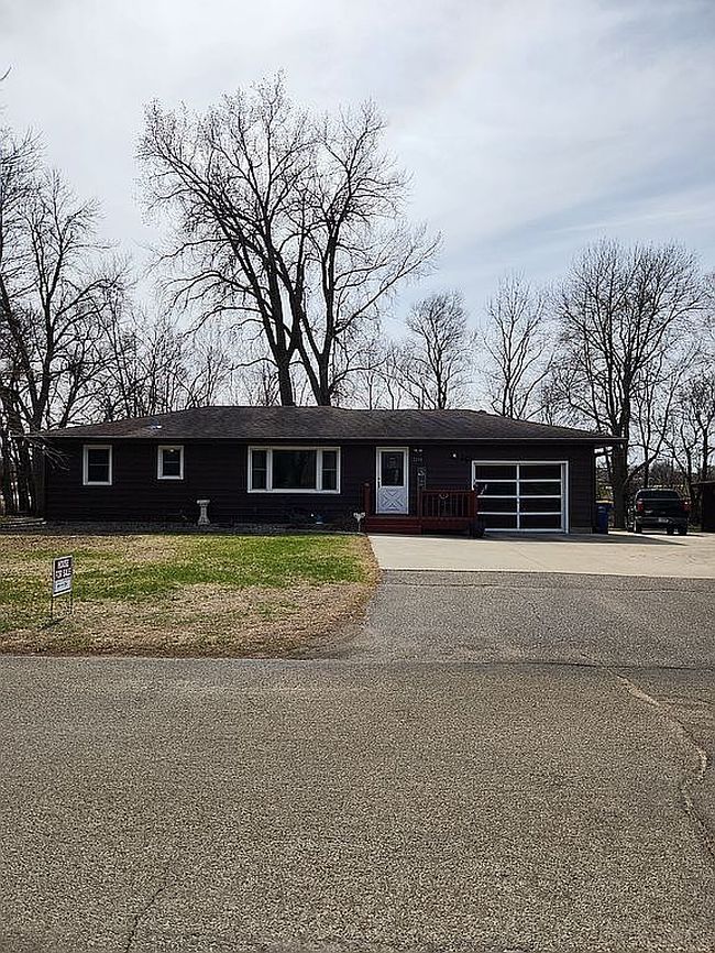 Photo of 2240 Baker Trl, Faribault, MN