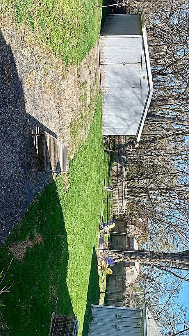 Photo of 4551 Waterford Rd, Clarkston, MI