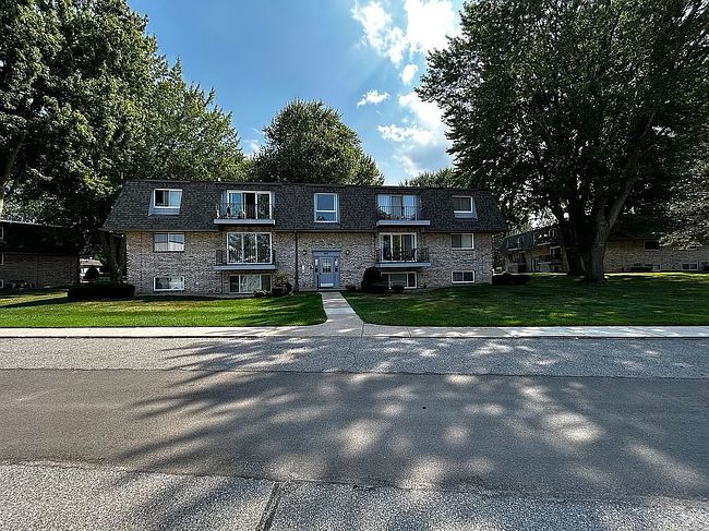 Photo of 202 Provincial Ct Unit 94, Saginaw, MI