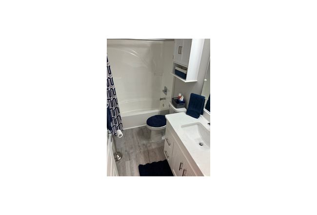 Photo of 404 Burnham Ave
