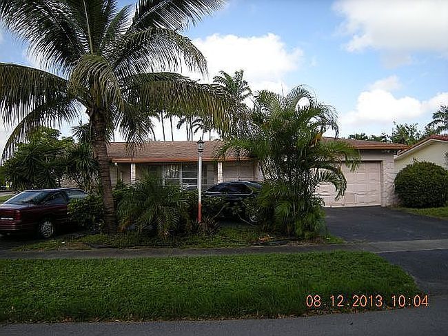 Additional photo of property located at 3800 N 49th Ave
