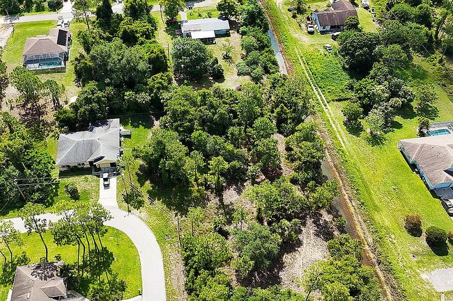 Photo of 406 Hamilton Ave, Lehigh Acres, FL