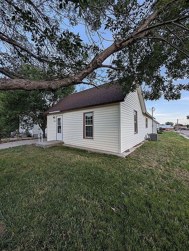Photo of 920 W 8th St, Ogallala, NE