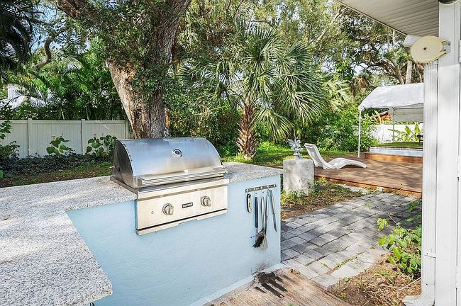 Image of 9335 Seagrape Dr