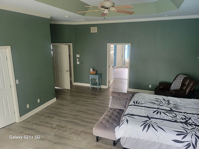 Preview of property located at 207 Devon Grn