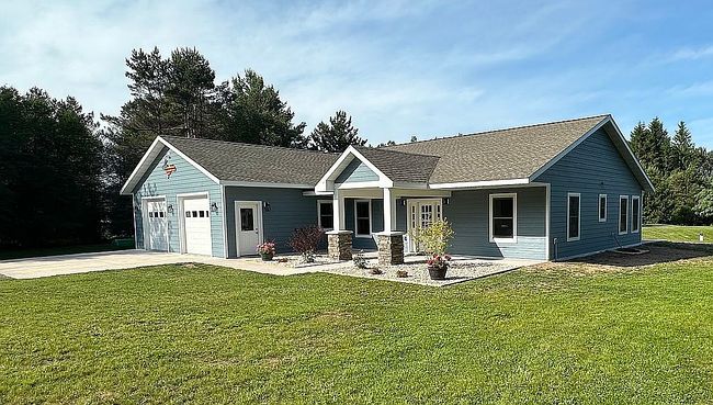 Photo of 45176 Paradise Rd, Chassell, MI