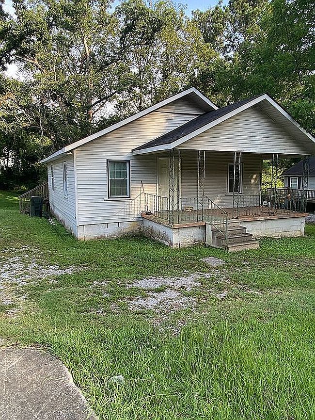 Photo of 809 Airport Rd S, Jasper, AL