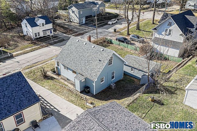 Image of 2316 E Pleasant St