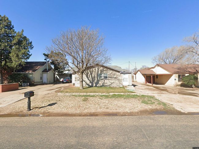 Photo of 405 Nw 3rd St, Dimmitt, TX