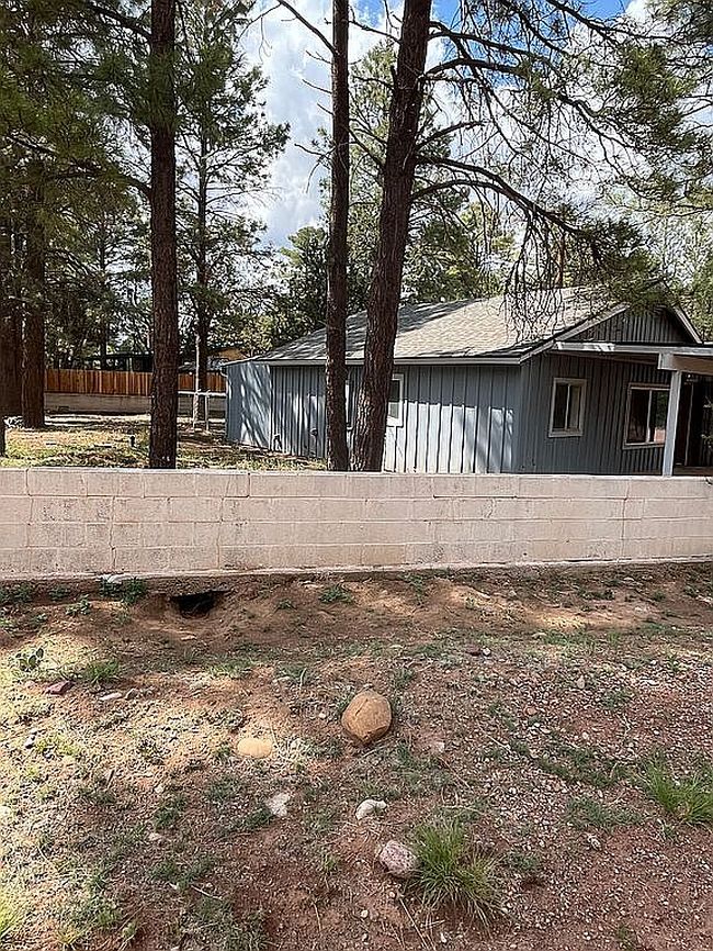Photo of 2058 Pinehaven Ln, Overgaard, AZ