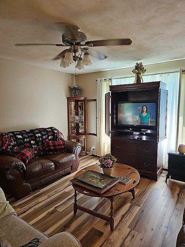 Image of 7948 State Street Rd