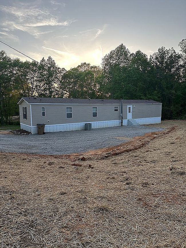 Image of 1677 Red Roberts Rd
