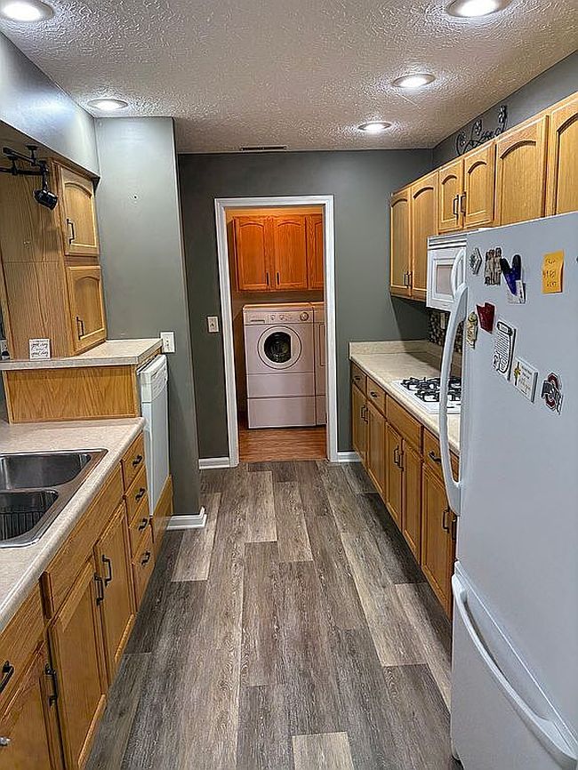 Photo of 1706 Kingwood Ct, Ashland, OH