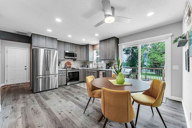 Preview of property located at 7 Sycamore Dr