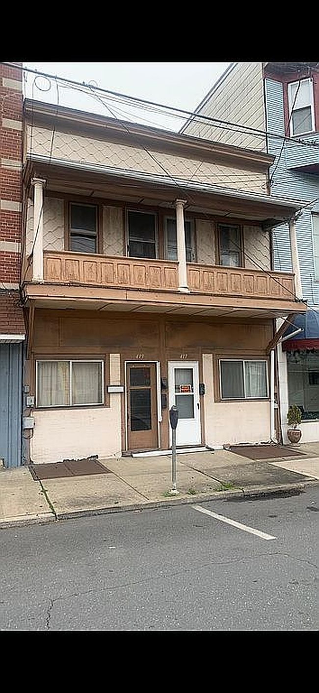 Image of 417 S Shamokin St