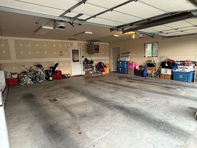 Image of 489 W 9th St