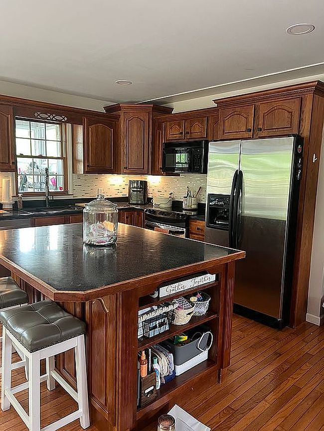 Photo of 138 Shoemake Dr, Whitesburg, KY