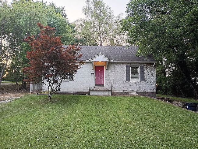 Image of 207 W Dixie St