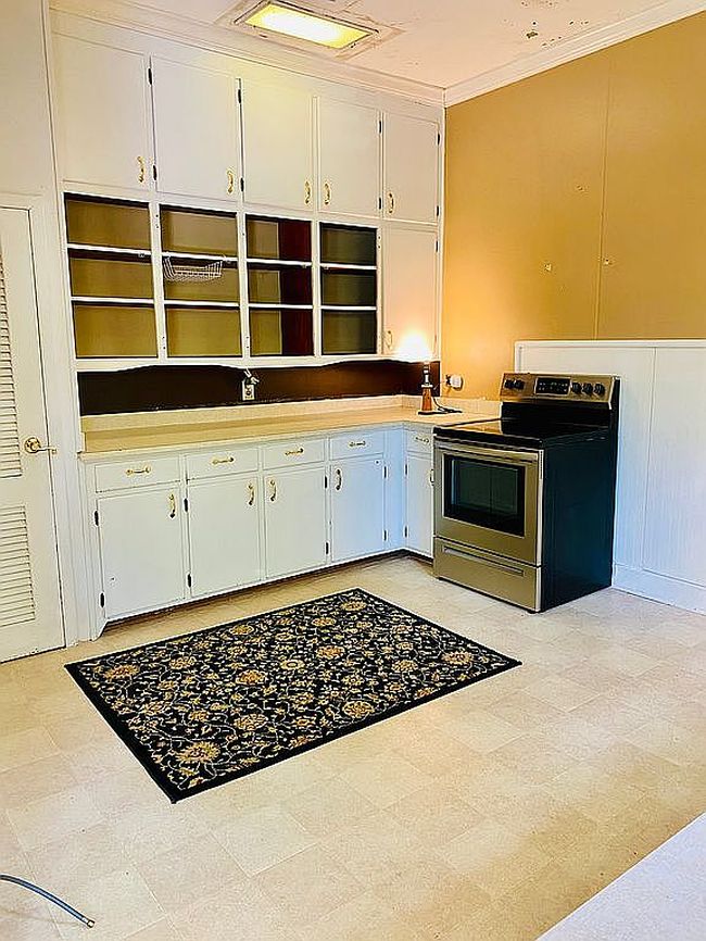 Image of 3943 Byrnes Dr