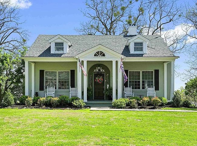 Photo of 323 S 2nd St, Rockport, IN
