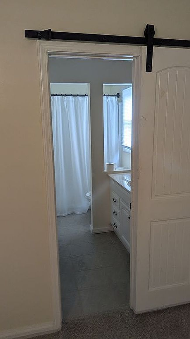 Additional photo 2 of property located at 5780 Catawba Ln