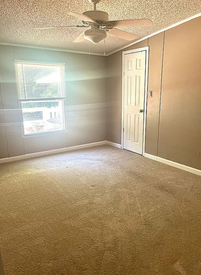 Preview of property located at 68 Elm Ct