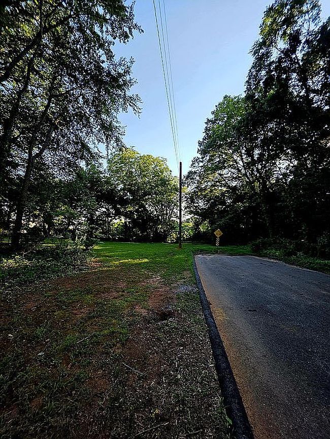 Photo of 646 W Bell St, Statesville, NC
