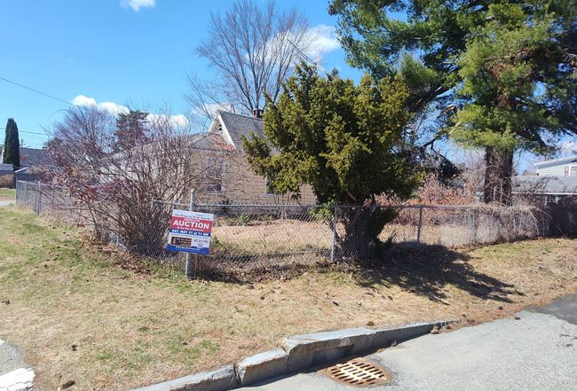 Photo of 89 Maple Street & 15 Harvard Street