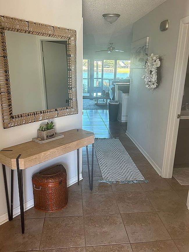 Image of 135 Driftwood Bay S Unit 113