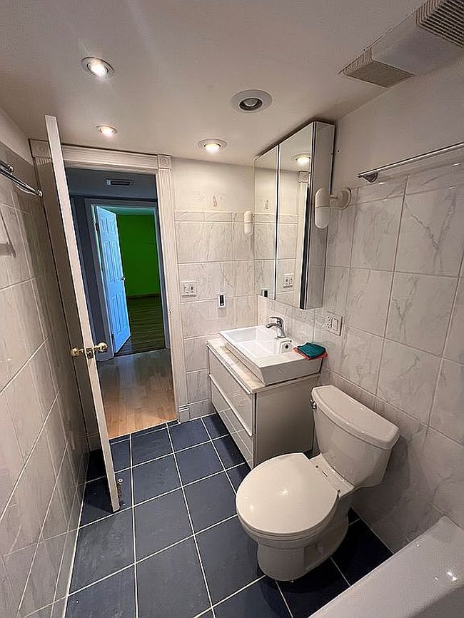 Image of 4524 Kings Walk Dr Apt 2A