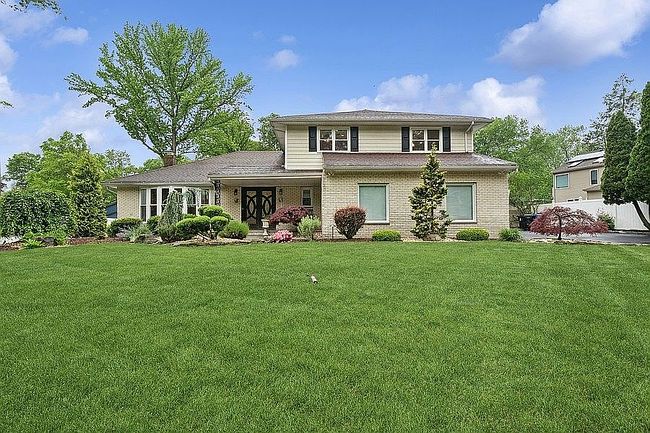Preview of property located at 9 Valley Forge Dr