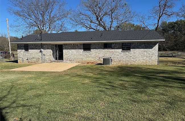 Photo of 510 Airport Rd, Poteau, OK