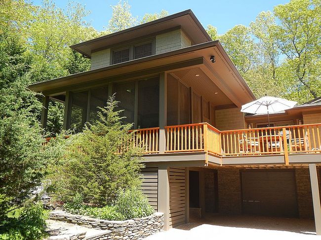 Photo of 13725 Soundview Ave, Southold, NY